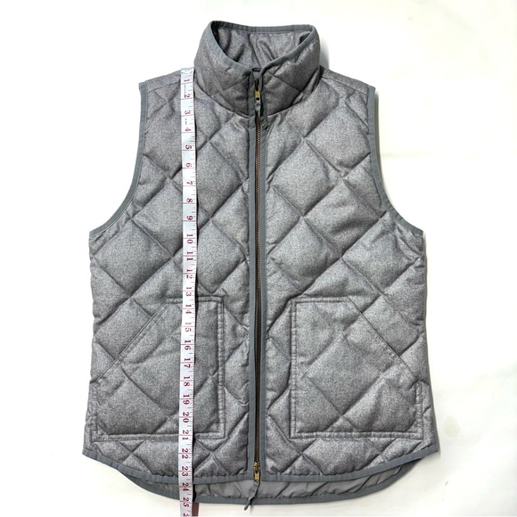 J Crew Diamond Quilted Down Zip Up Puffer Vest Jacket Gray Silver Size Small - Picture 13 of 14